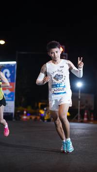 BIB: 42040
                            <button type="button" onclick="openModal(23090516)" class="btn btn-primary btn-sm float-right btn-popup" data-toggle="modal" data-target=".modal-high-quality">
                        <i class="fas fa-shopping-cart"></i> Add to Cart
                    </button>
                                            <button type="button" onclick="isThisMe(23090516, true)" class="btn btn-success btn-sm float-right btn-popup btn-isme hidden" data-toggle="tooltip" data-placement="bottom" title="นี่คือรูปของคุณใช่ไหม คลิกที่นี่เพื่อเอาเข้าอัลบั้ม">
                        <i class="fas fa-plus"></i> Add to album
                    </button>
                    <button type="button" onclick="isThisMe(23090516, false)" class="btn btn-warning btn-sm float-right btn-popup btn-isnotme hidden">
                        <i class="fas fa-ban"></i> Remove from album
                    </button>